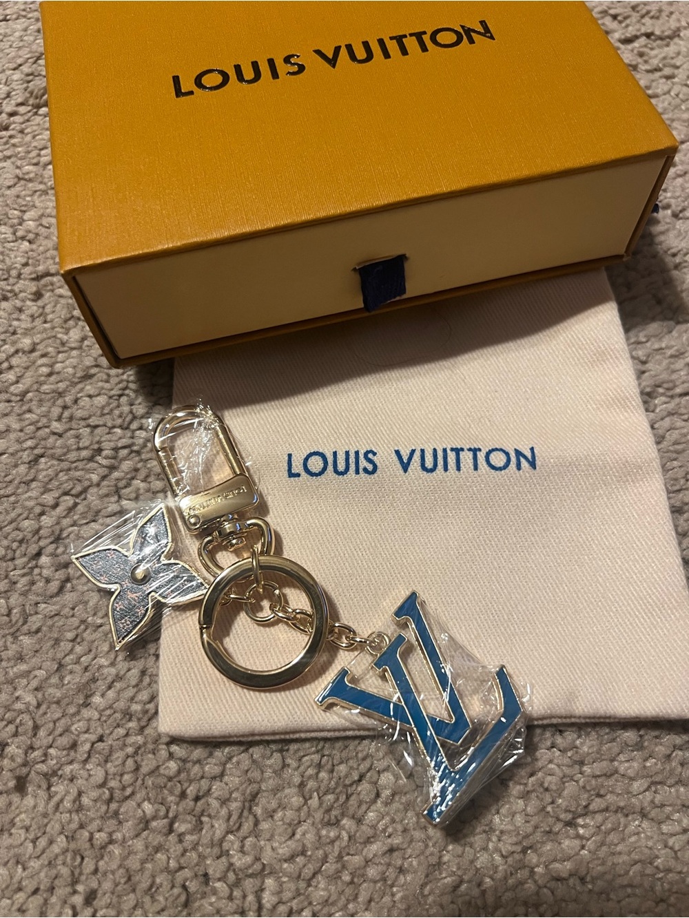 Louis Vuitton Blue and Gold Monogram Key Charm - Picture 4 of 7